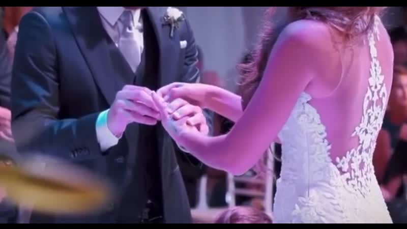 Antonella Rocuzzo Compartio Imagenes Ineditas De Matrimonio Con Lionel Messi En Cancha