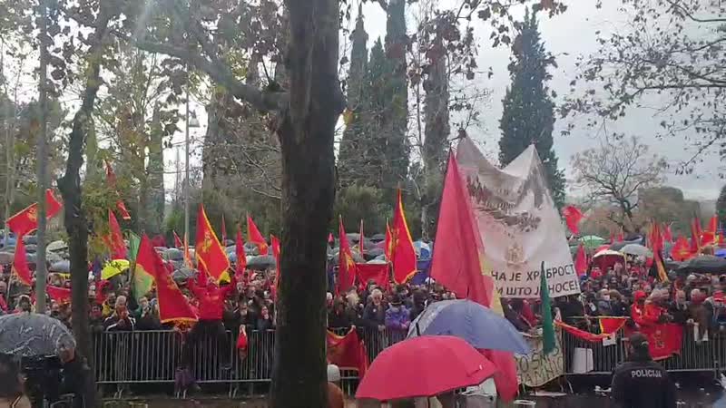 Protest ispred Skupštine
