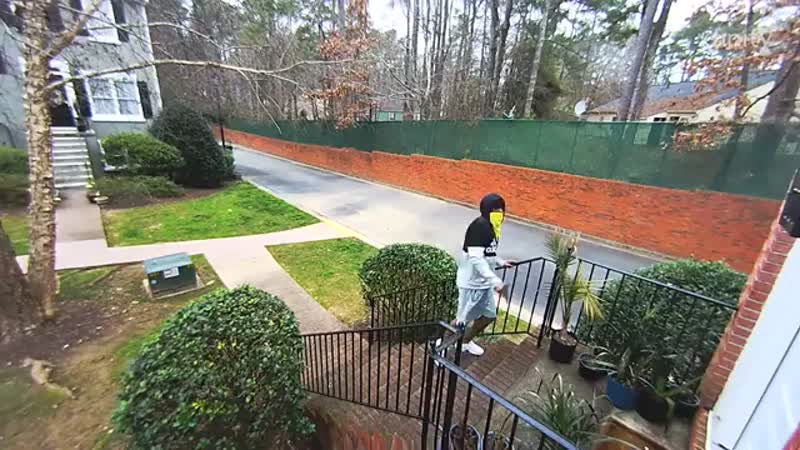 VIDEO: Police Searching for Gunman Who Shot Up Georgia Home