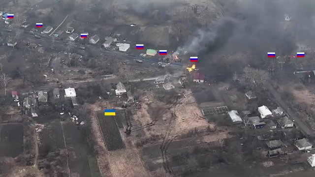 Jedan ukrajinski tenk iz zasjede napada cijeli ruski konvoj