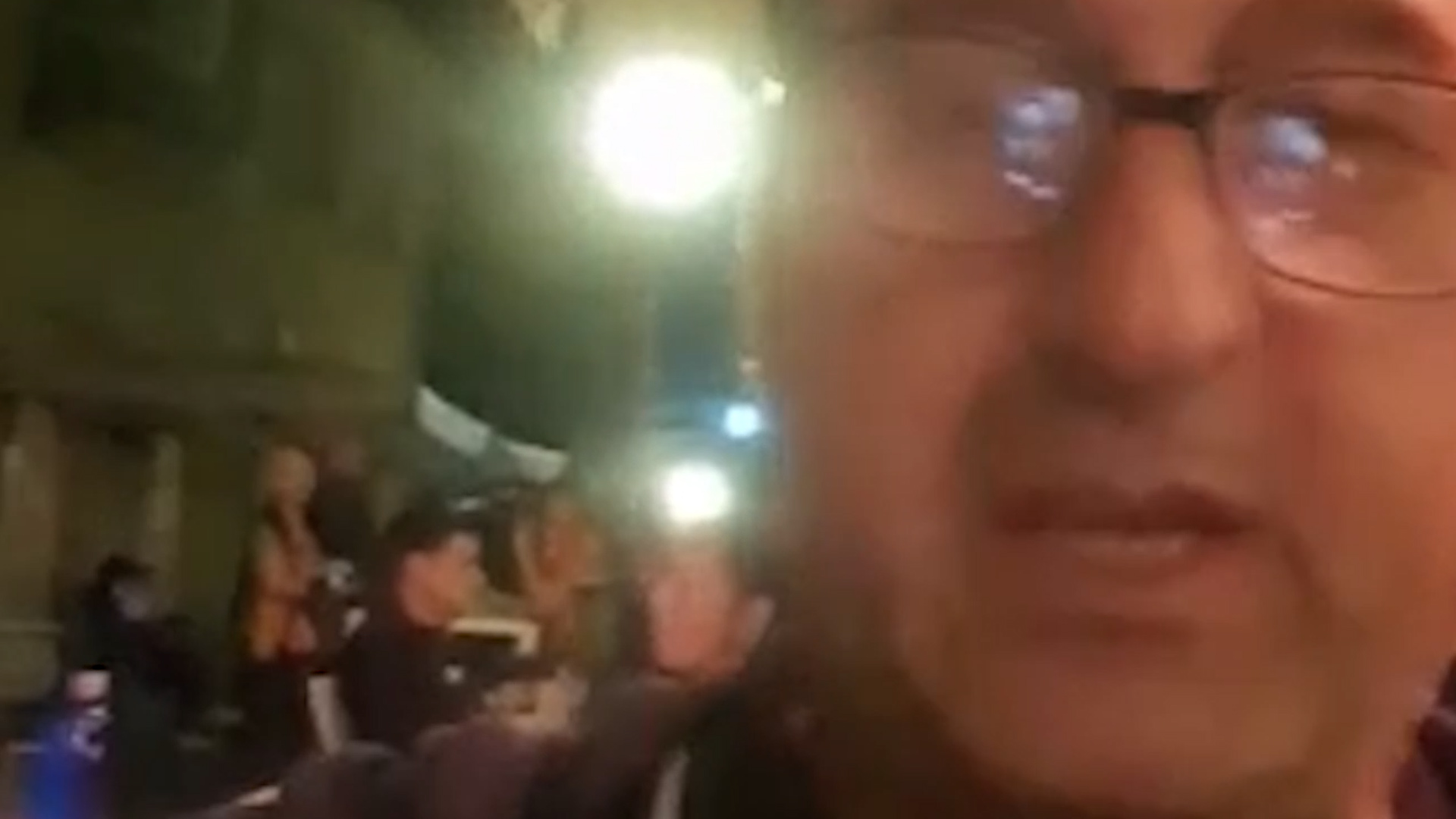 Nenad Čanak i Milo Đukanović piju viski na Cetinju!