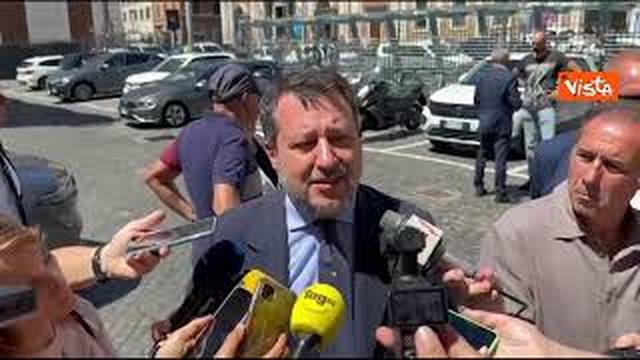 Campidoglio rimuove cartelli su ddl sicurezza, Salvini: E' imbarazzante e allucinante