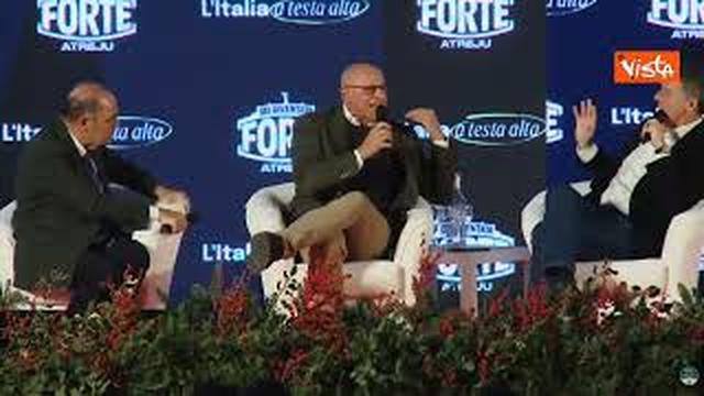 Premierato, Rampelli a Renzi: "Tua riforma non stava in piedi non sei credibile"