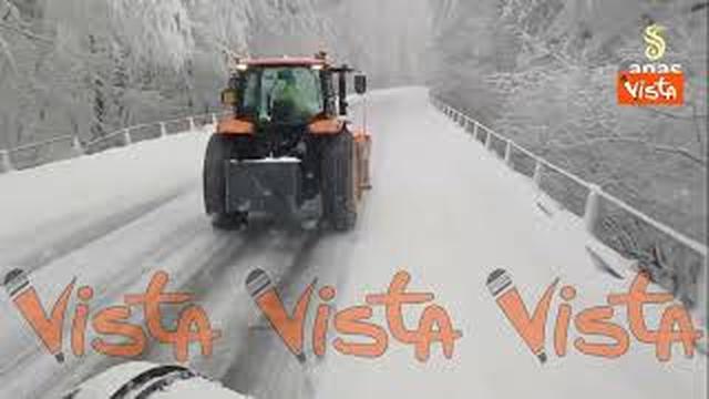 Intense nevicate in Calabria, mezzi e personale Anas al lavoro